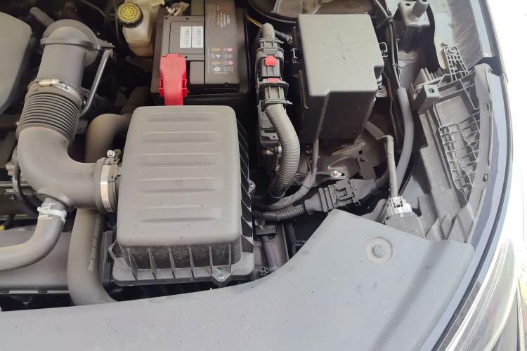 Used FORTHING T5 EVO 2024 1.5TD DCT Starry Edition Engine Bay Left
