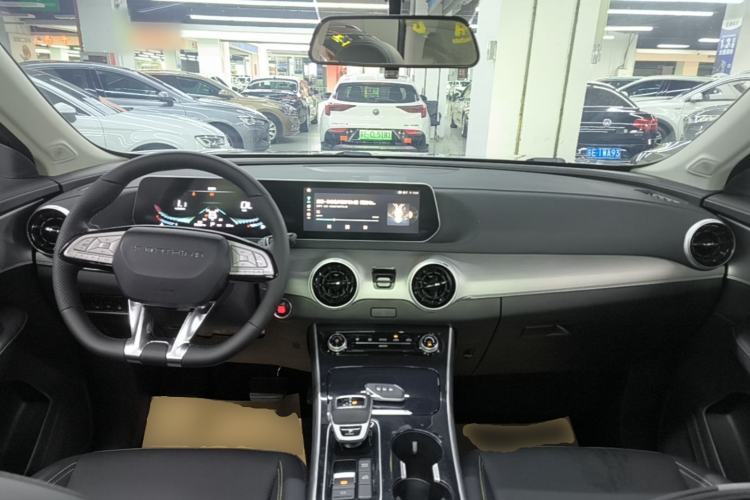Used FORTHING T5 EVO 2024 Kungfeng Edition 1.5TD DCT Custom Model Center Console