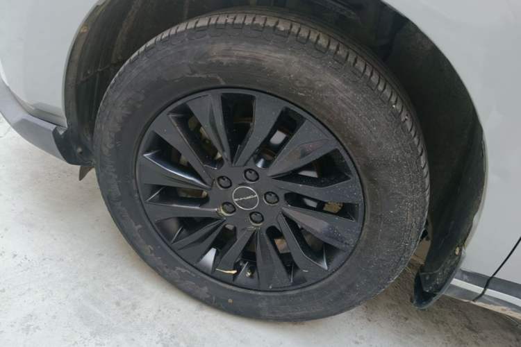 Used FORTHING T5 EVO 2024 1.5TD DCT Starry Edition Left Front Wheel Hub