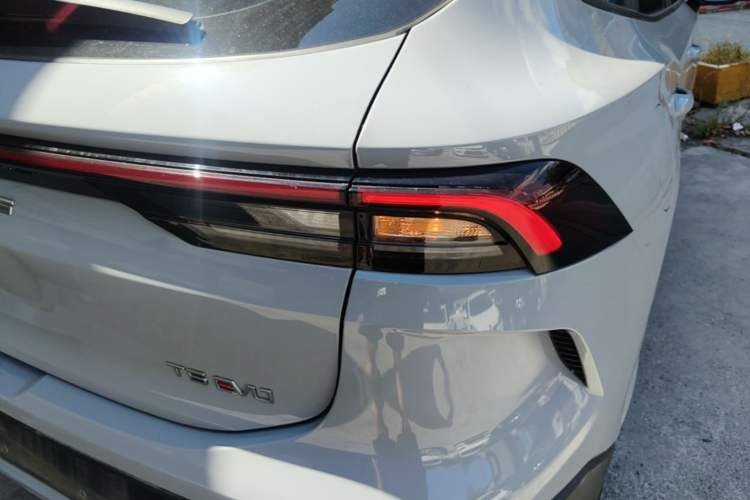 Used FORTHING T5 EVO 2024 1.5TD DCT Starry Edition Right Rear Taillight