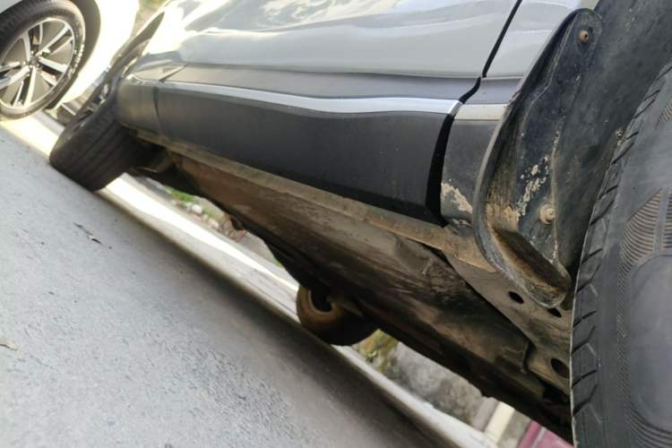 Used FORTHING T5 EVO 2024 1.5TD DCT Starry Edition Right Side Sill