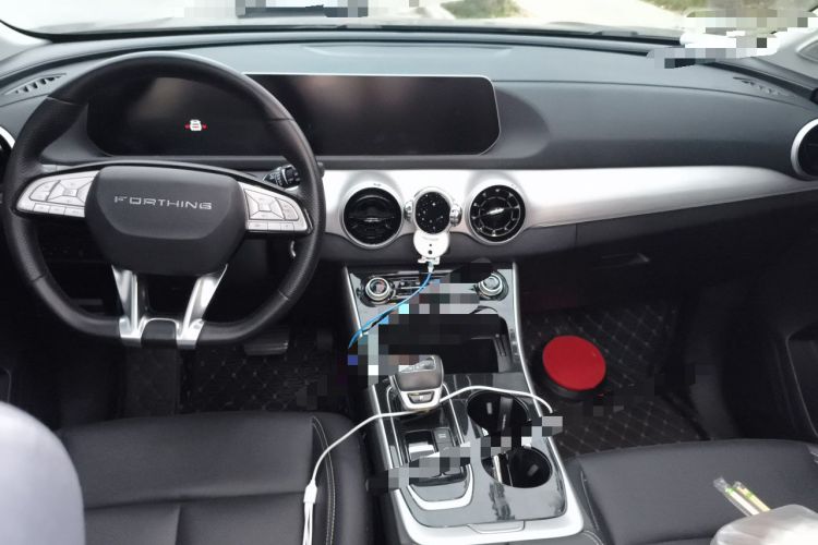 Used FORTHING T5 EVO 2024 1.5TD DCT Starry Edition Center Console