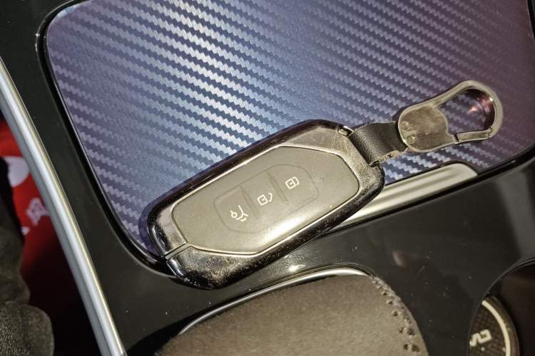 Used FORTHING T5 EVO 2024 1.5TD DCT Starry Edition Interior 1