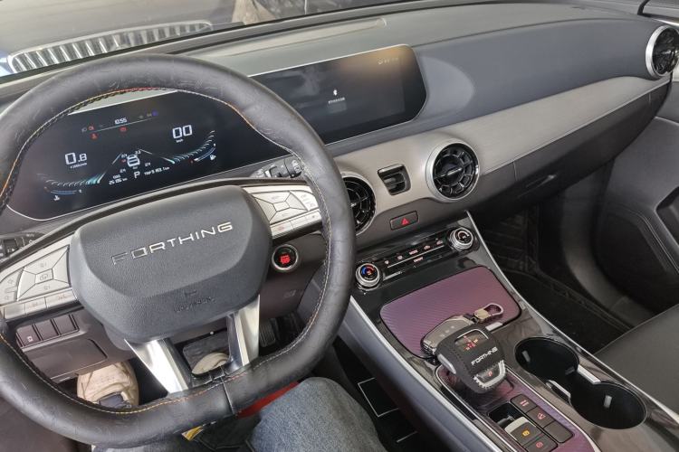 Used FORTHING T5 EVO 2024 1.5TD DCT Starry Edition Interior 2