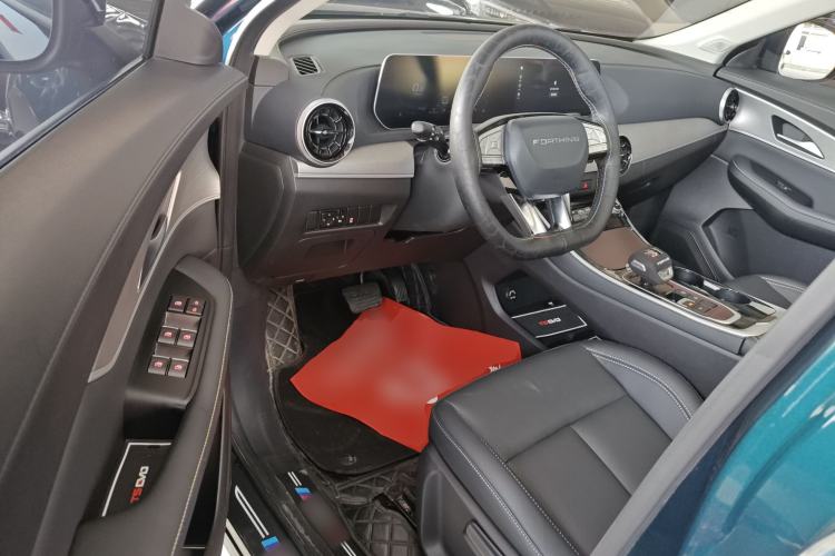 Used FORTHING T5 EVO 2024 1.5TD DCT Starry Edition Interior 3