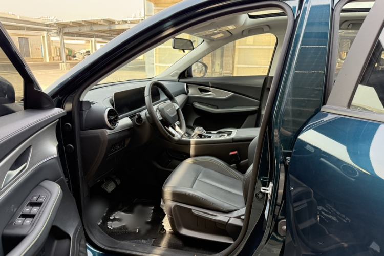 Used FORTHING T5 EVO 2024 1.5TD DCT Starry Edition Interior 3