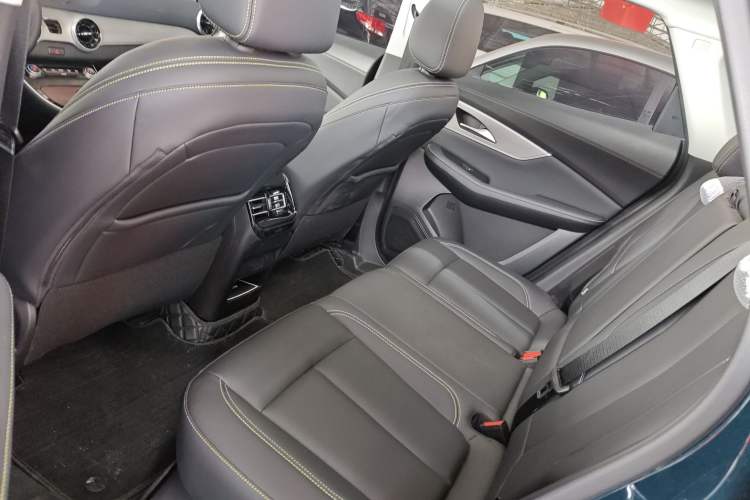 Used FORTHING T5 EVO 2024 1.5TD DCT Starry Edition Interior 4