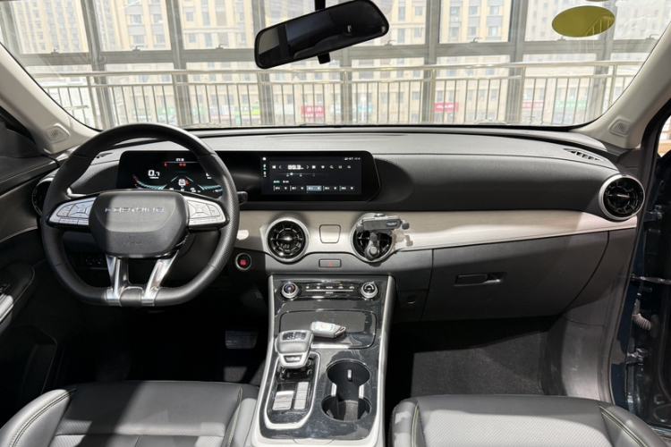 Used FORTHING T5 EVO 2024 1.5TD DCT Starry Edition Interior 5