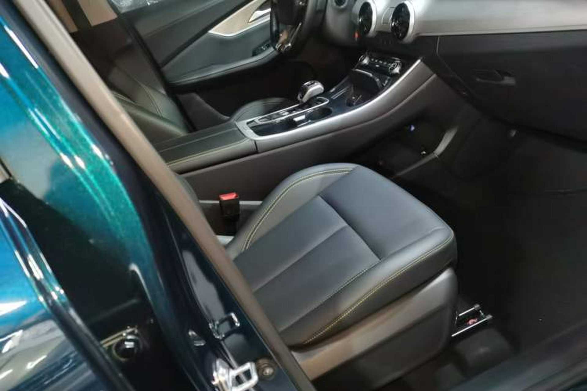 Used FORTHING T5 EVO 2024 1.5TD DCT Starry Edition Right Front Seat