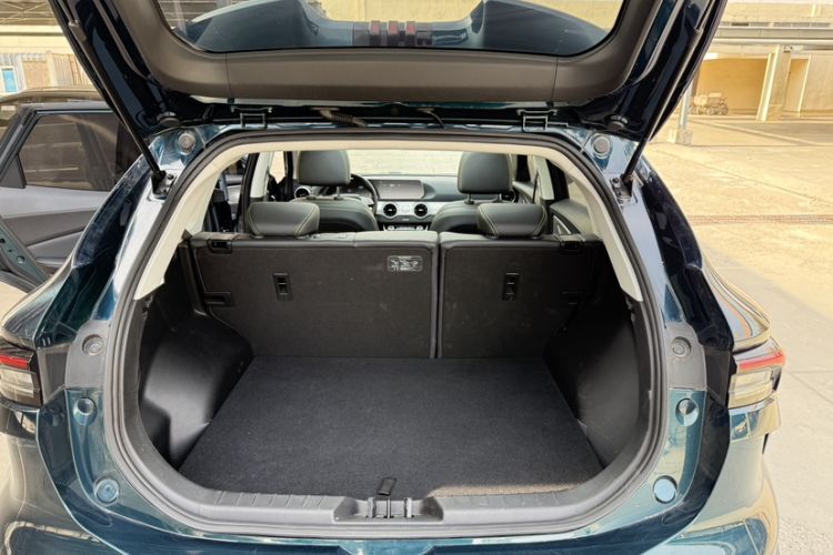 Used FORTHING T5 EVO 2024 1.5TD DCT Starry Edition Trunk