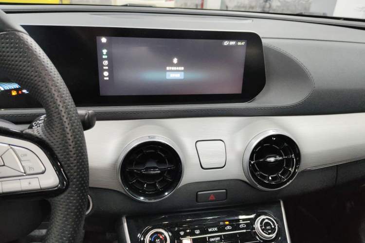 Used FORTHING T5 EVO 2024 1.5TD DCT Starry Edition Audio And AC Panel