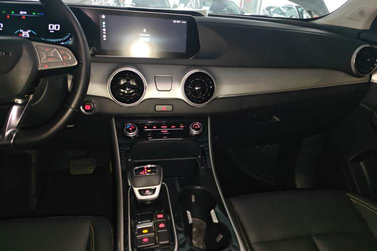 Used FORTHING T5 EVO 2024 Kungbiao Edition 1.5TD DCT Platinum Model Audio And AC Panel