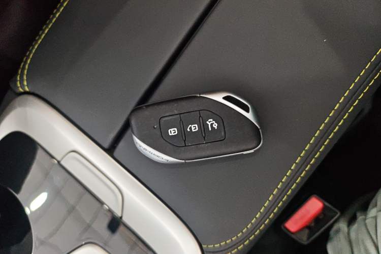 Used FORTHING T5 EVO 2024 1.5TD DCT Starry Edition Interior 1