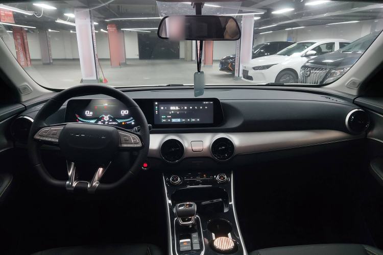 Used FORTHING T5 EVO 2024 1.5TD DCT Starry Edition Interior 1