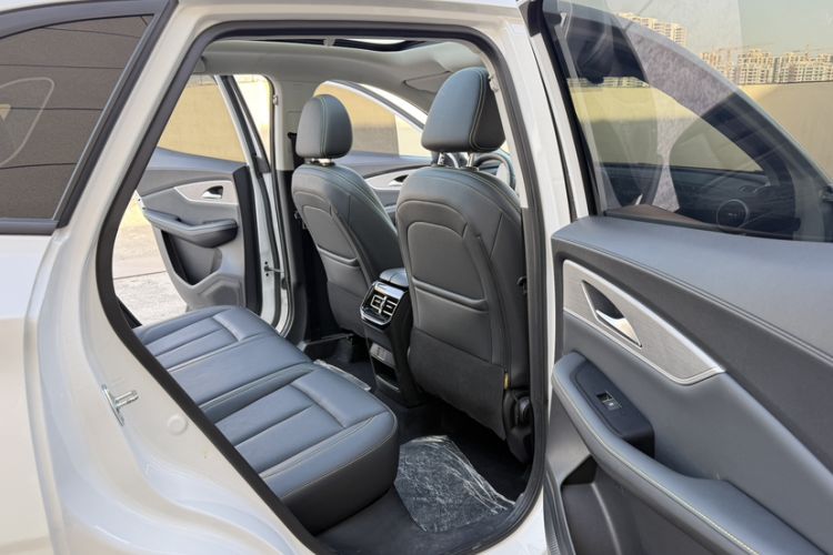 Used FORTHING T5 EVO 2024 1.5TD DCT Starry Edition Interior 4