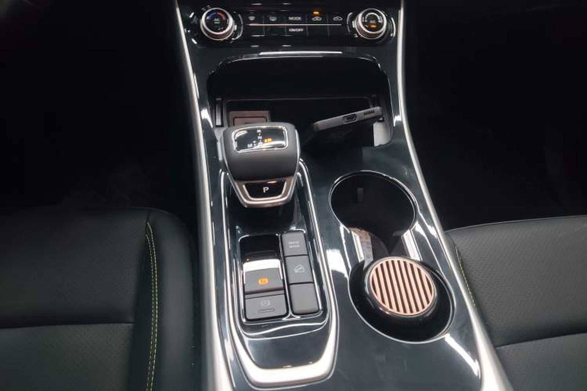 Used FORTHING T5 EVO 2024 1.5TD DCT Starry Edition Interior 4