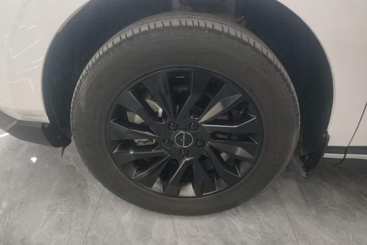 Used FORTHING T5 EVO 2024 Kungbiao Edition 1.5TD DCT Platinum Model Left Front Wheel Hub