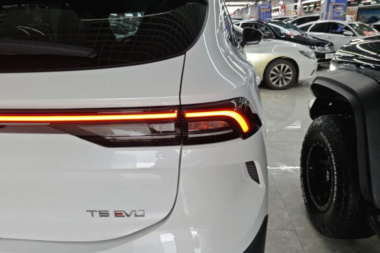 Used FORTHING T5 EVO 2024 Kungfeng Edition 1.5TD DCT Mach Diamond Model Right Rear Taillight