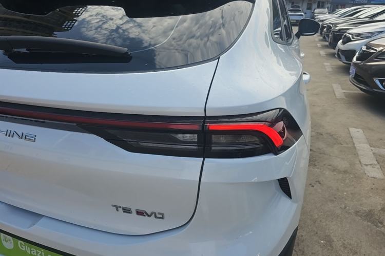Used FORTHING T5 EVO 2024 Kungbiao Edition 1.5TD DCT Platinum Model Right Rear Taillight