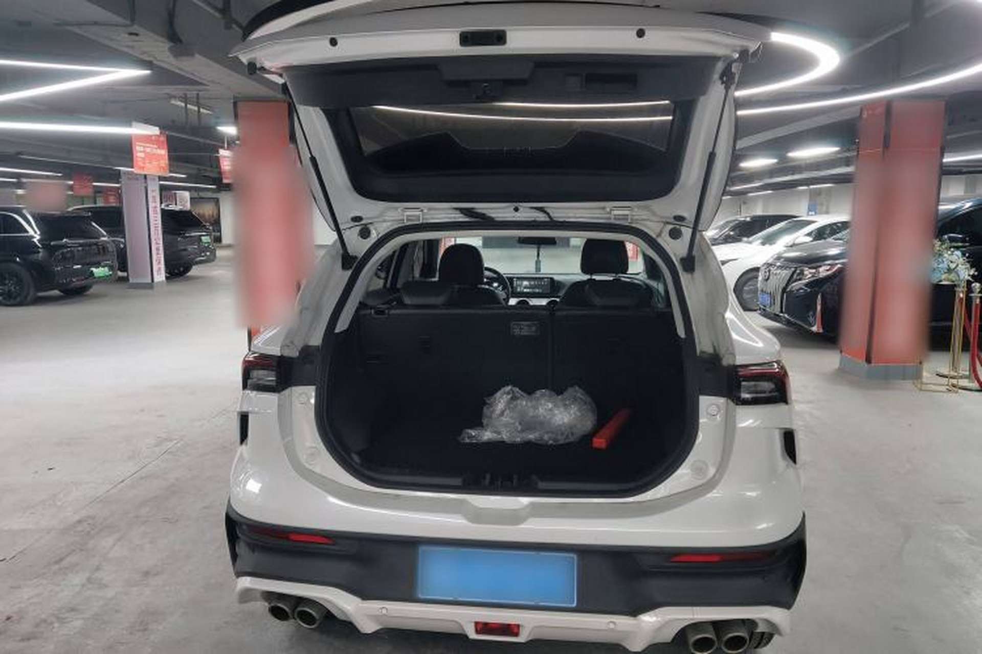 Used FORTHING T5 EVO 2024 1.5TD DCT Starry Edition Trunk