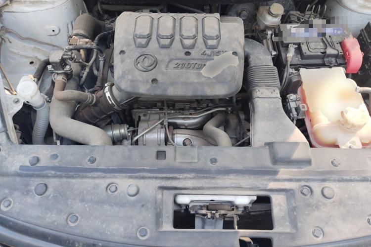Used FORTHING T5L 2020 1.5T Automatic Luxury 7-Seater China VI Standard Engine Bay
