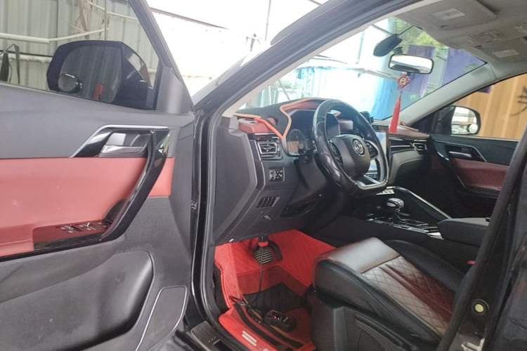 Used FORTHING T5L 2019 1.5T CVT Luxury 7-Seater Driver Seat