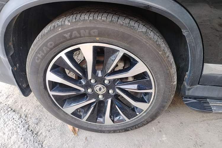Used FORTHING T5L 2019 1.5T CVT Luxury 7-Seater Exterior 5