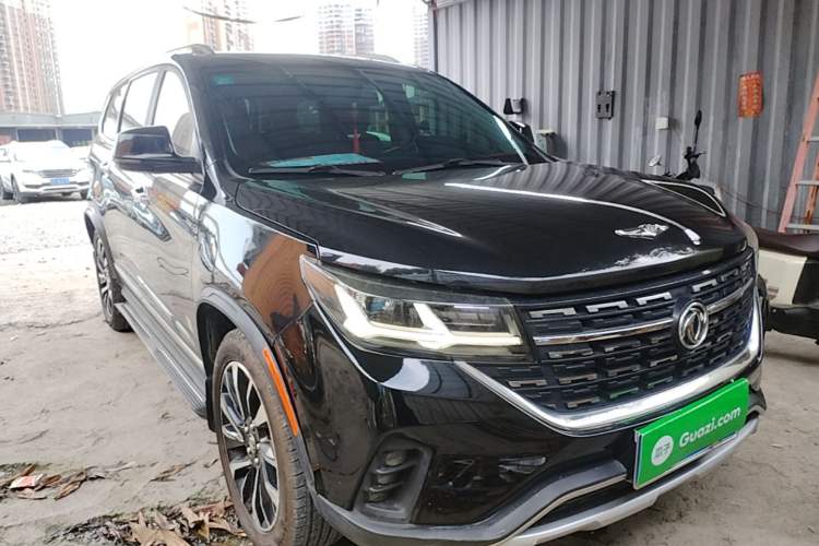 Used FORTHING T5L 2019 1.5T CVT Luxury 7-Seater Front Right 45 Deg