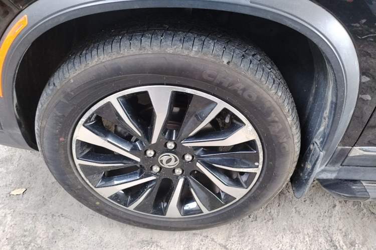 Used FORTHING T5L 2019 1.5T CVT Luxury 7-Seater Left Front Wheel Hub