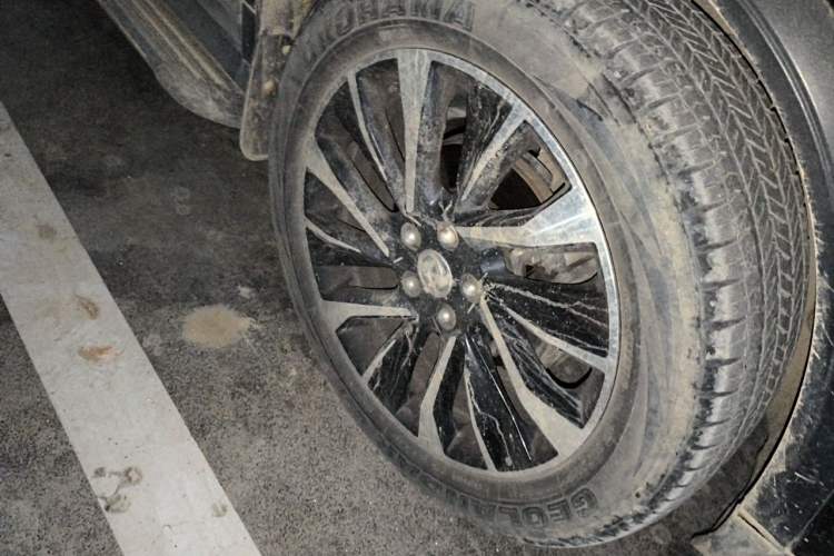 Used FORTHING T5L 2019 1.5T CVT Luxury 7-Seater Right Front Wheel Hub