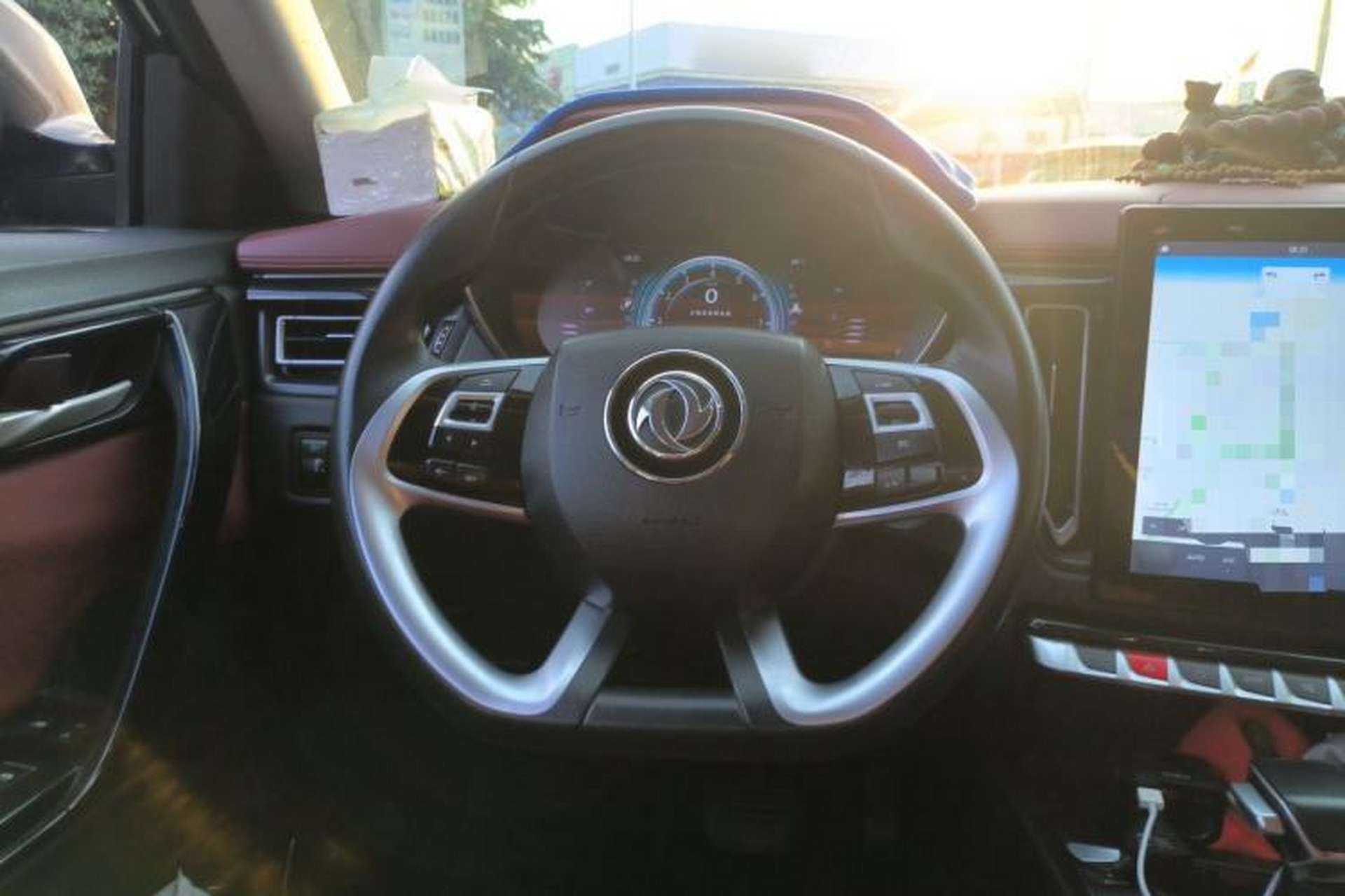 Used FORTHING T5L 2019 1.5T CVT Luxury 7-Seater Steering Wheel