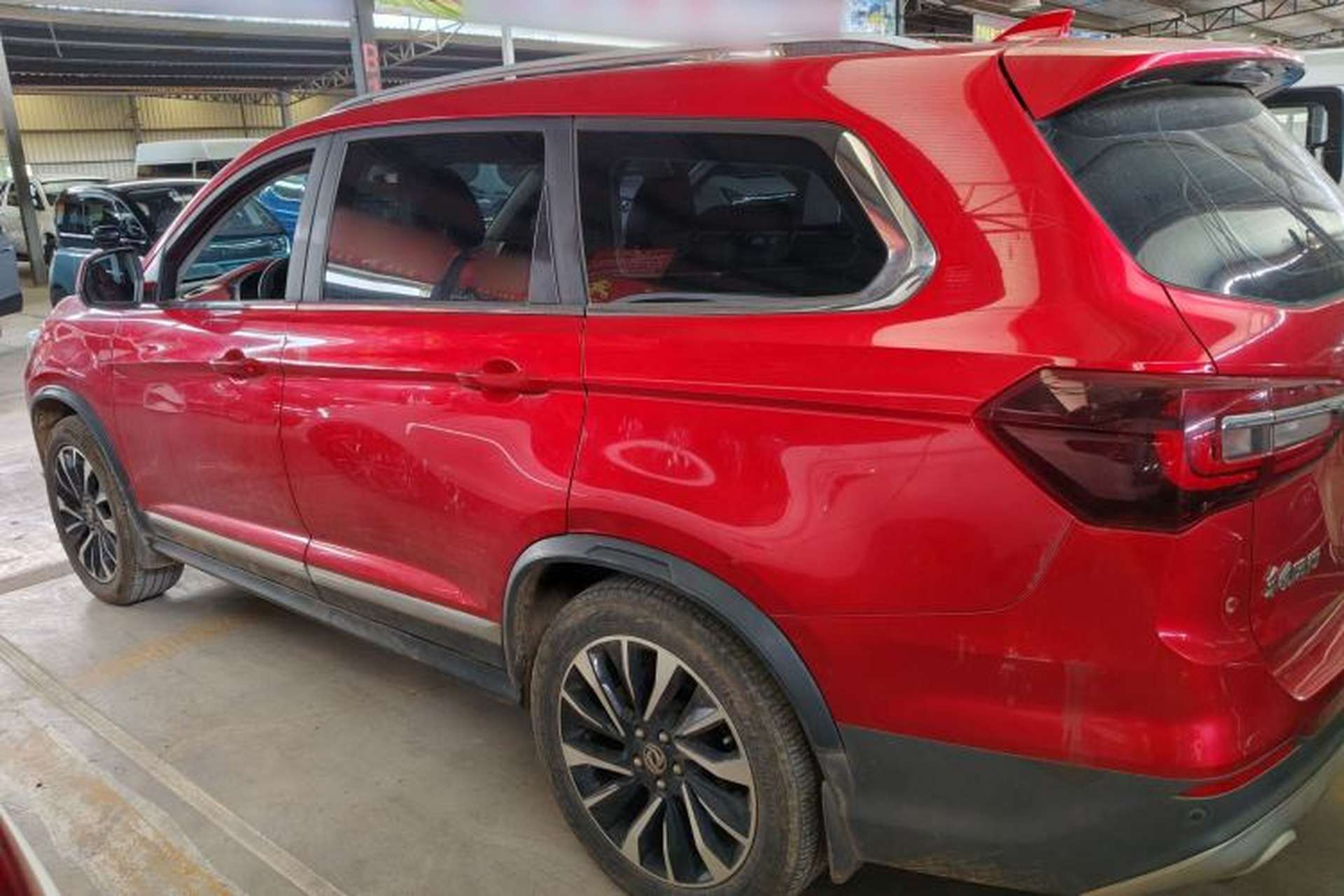 Used FORTHING T5L 2019 1.8T Manual Luxury 5-Seater Interior 3