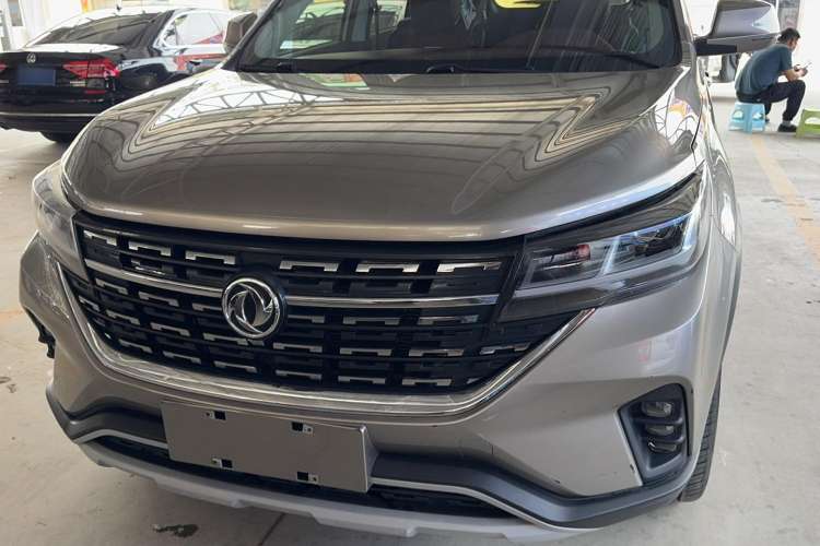 Used FORTHING T5L 2019 1.5T CVT Luxury 7-Seater Exterior 1