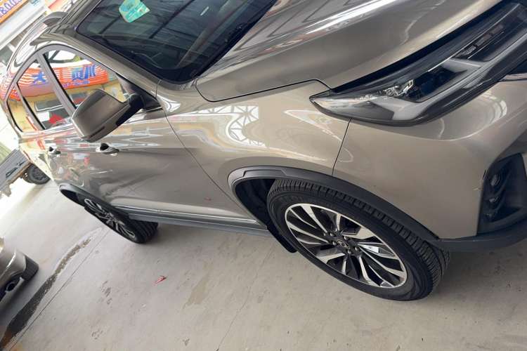 Used FORTHING T5L 2019 1.5T CVT Luxury 7-Seater Exterior 2