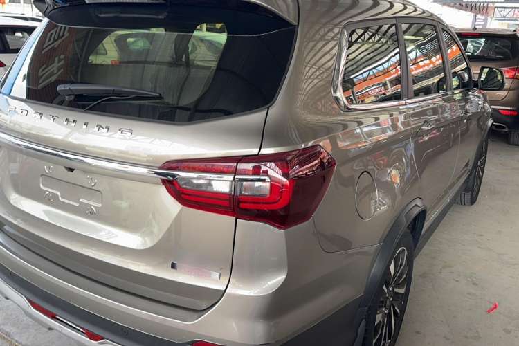Used FORTHING T5L 2019 1.5T CVT Luxury 7-Seater Exterior 3