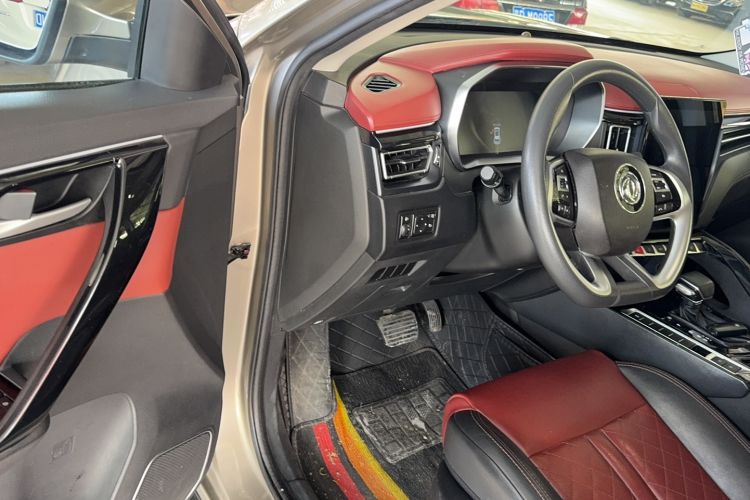 Used FORTHING T5L 2019 1.5T CVT Luxury 7-Seater Interior 2