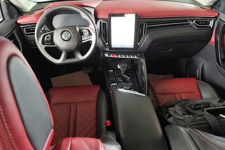 Used FORTHING T5L 2019 1.5T CVT Luxury 7-Seater Center Console