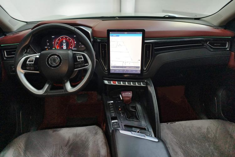 Used FORTHING T5L 2019 1.6TD DCT Luxury 7-Seater Center Console
