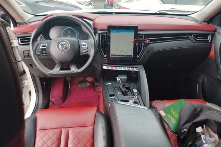 Used FORTHING T5L 2019 1.5T CVT Luxury 7-Seater Center Console