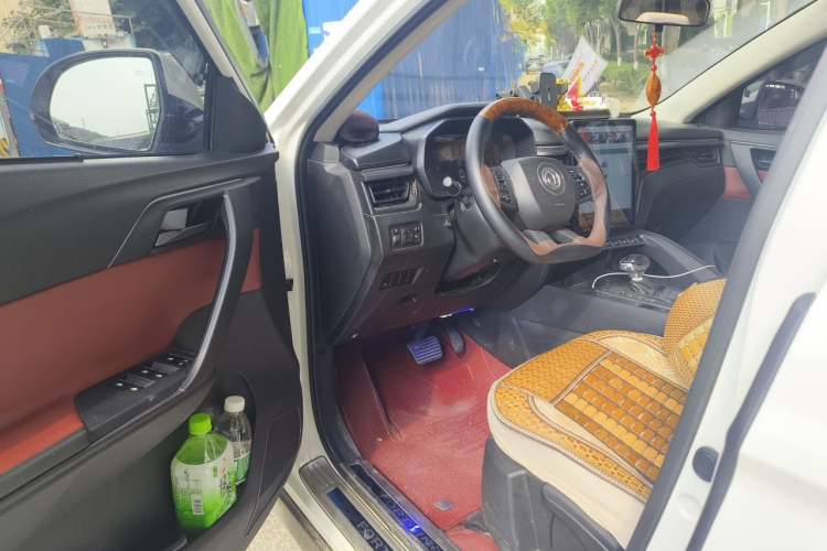Used FORTHING T5L 2019 1.6TD DCT Luxury 7-Seater Driver Seat