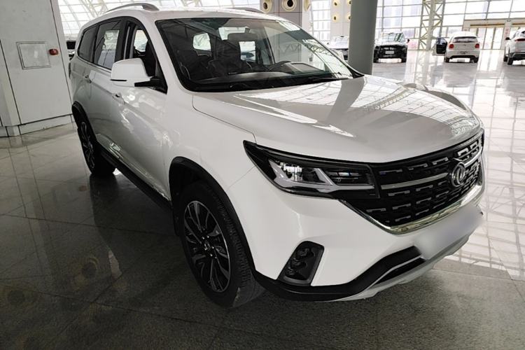 Used FORTHING T5L 2019 1.5T CVT Luxury 7-Seater Front Right 45 Deg