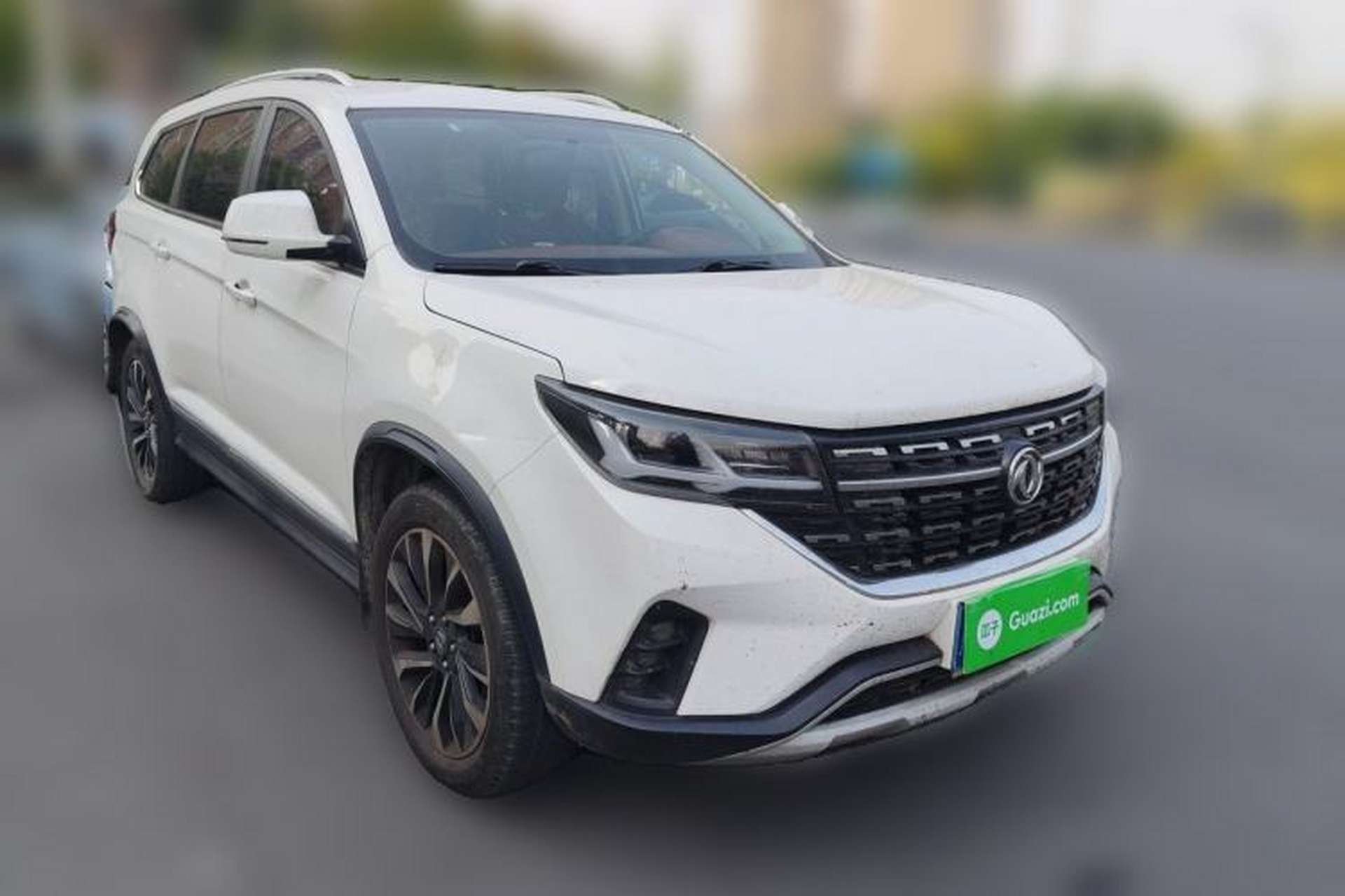 Used FORTHING T5L 2019 1.5T CVT Luxury 7-Seater Front Right 45 Deg