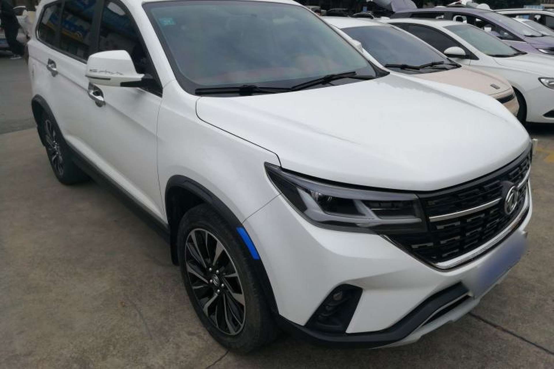 Used FORTHING T5L 2019 1.8T Manual Luxury 7-Seater Front Right 45 Deg