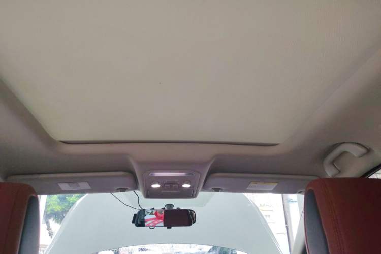 Used FORTHING T5L 2019 1.6TD DCT Luxury 7-Seater Headliner