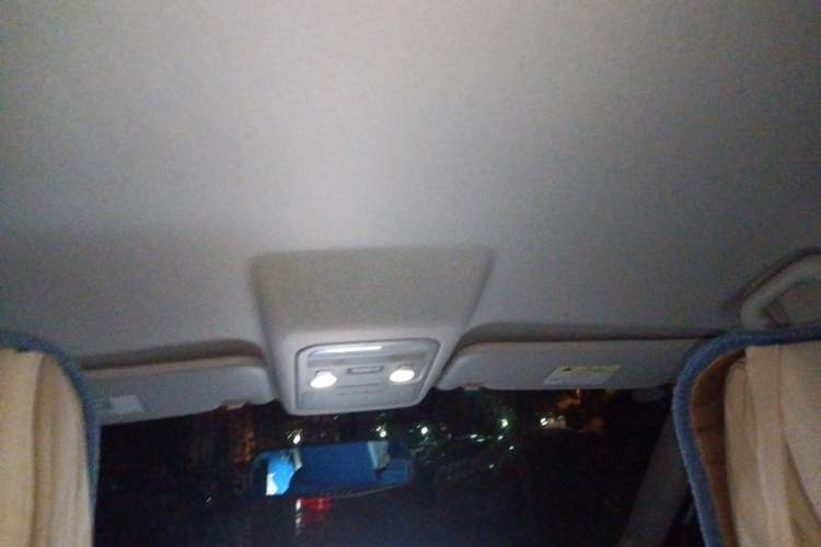 Used FORTHING T5L 2019 1.5T CVT Luxury 7-Seater Headliner