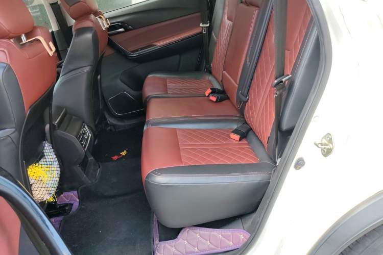 Used FORTHING T5L 2019 1.5T CVT Luxury Model 5 Seats Interior 4