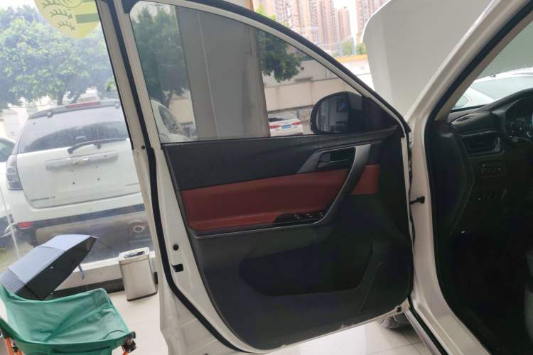 Used FORTHING T5L 2019 1.6TD DCT Luxury 7-Seater Left Front Door Interior
