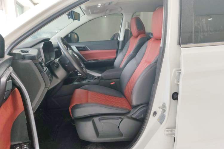Used FORTHING T5L 2019 1.6TD DCT Luxury 7-Seater Left Front Seat