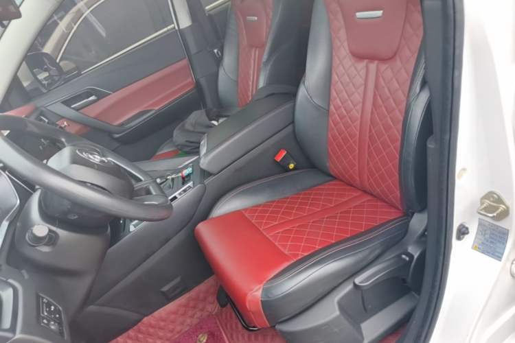 Used FORTHING T5L 2019 1.5T CVT Luxury 7-Seater Left Front Seat