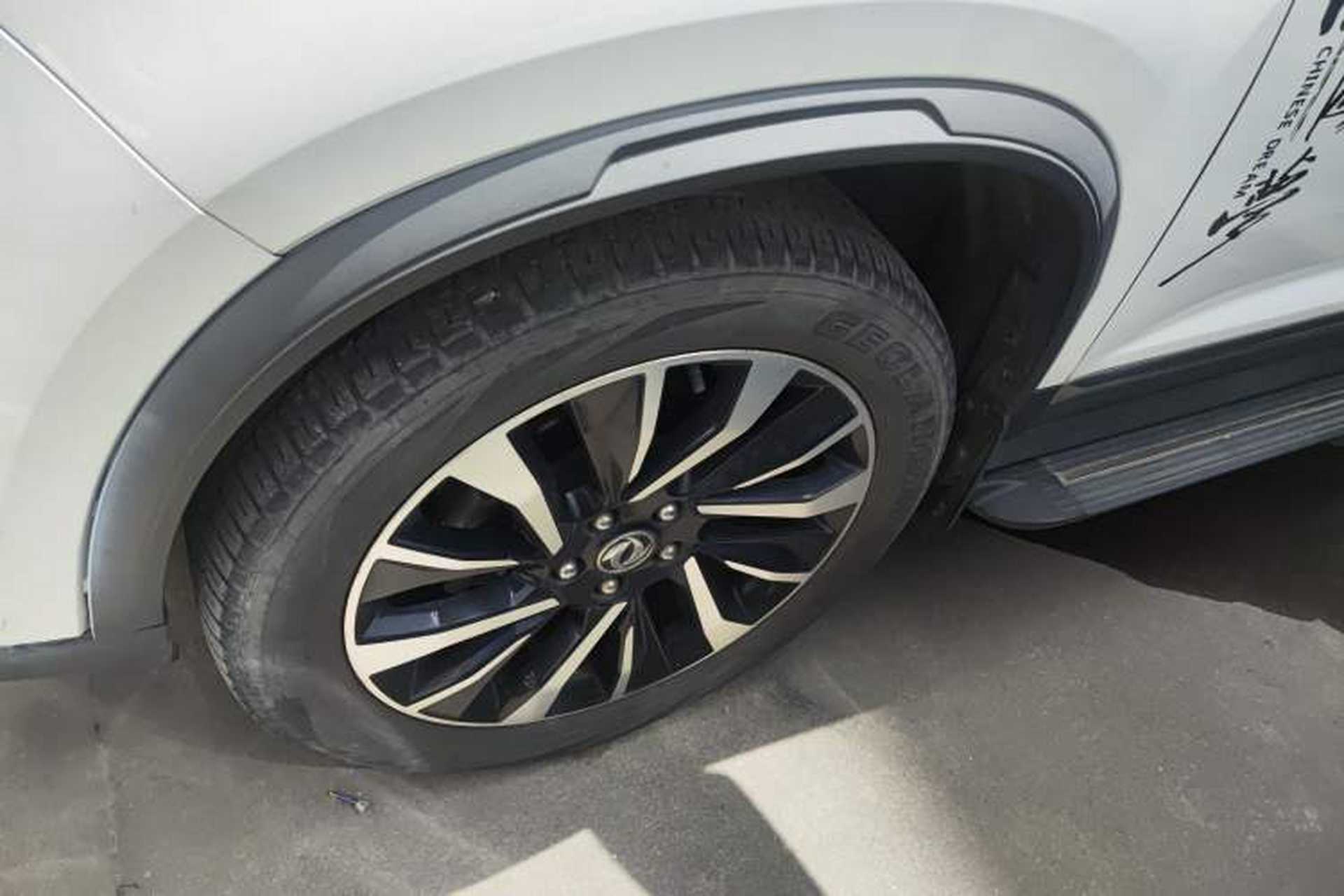 Used FORTHING T5L 2019 1.5T CVT Luxury Model 5 Seats Left Front Wheel Hub
